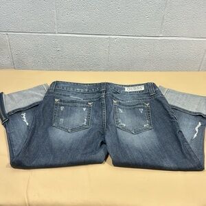 Guess stretch button up Capri jeans​​​​​​​